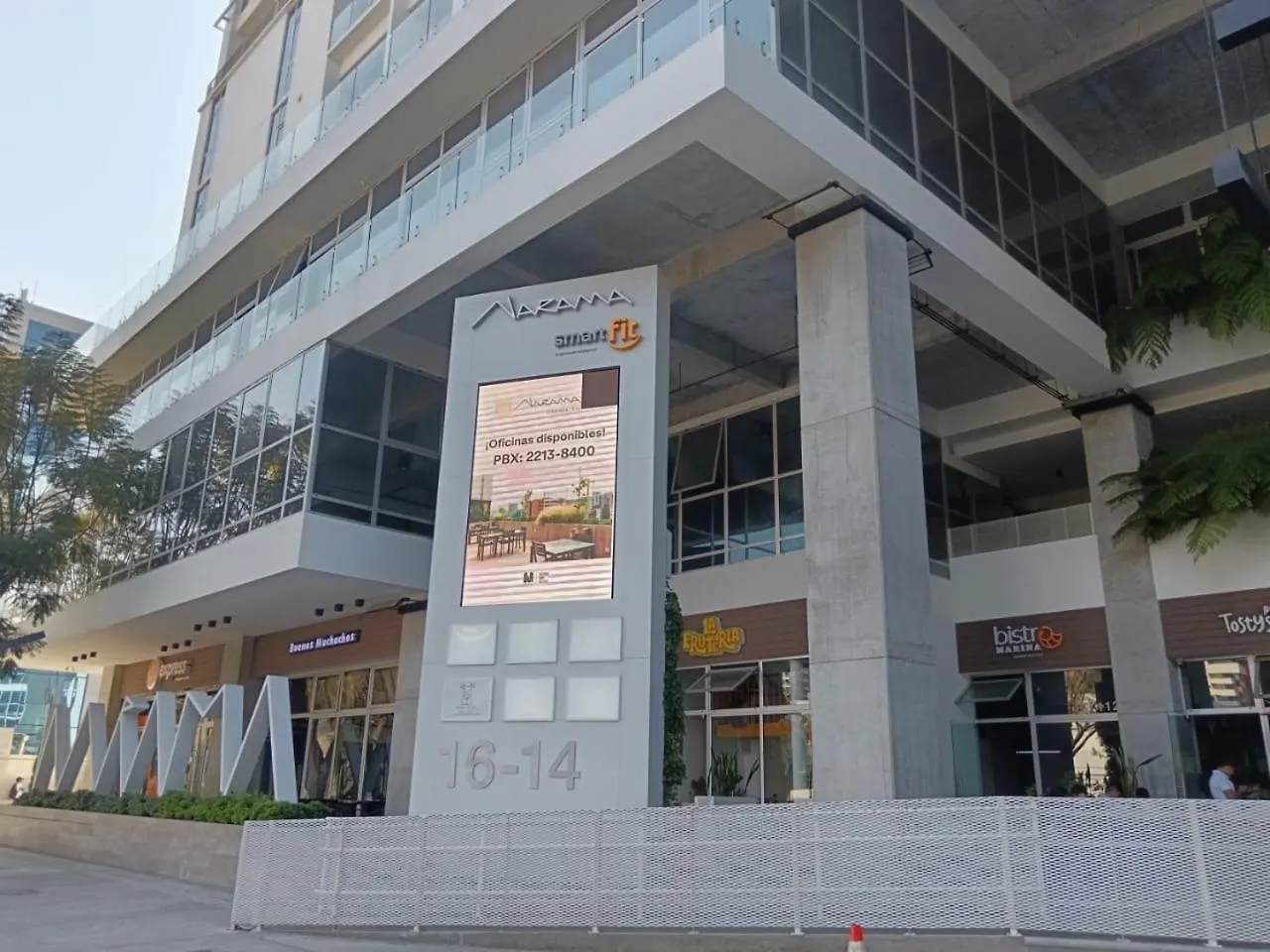 Cozy, Spacious And Well Located Apartment kontakter